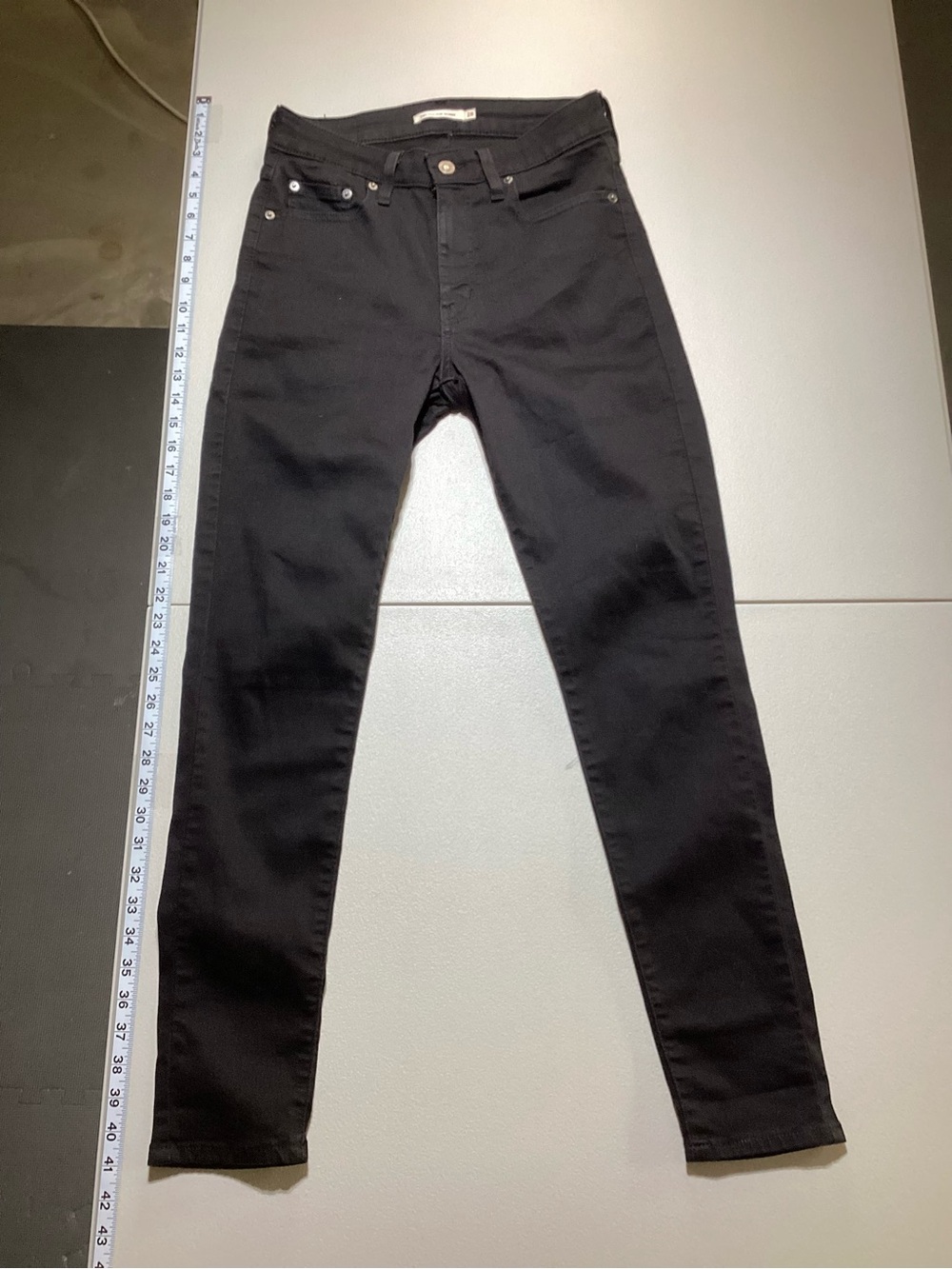Levi’s Black Women's Slim Fit Jeans